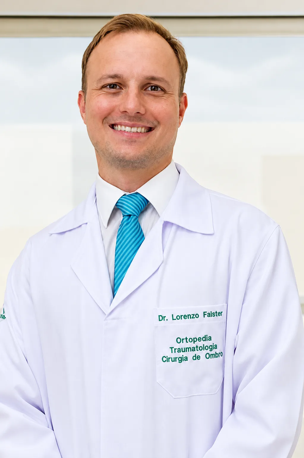 Dr. Lorenzo Falster, médico com atuação em cirurgia do ombro e cotovelo