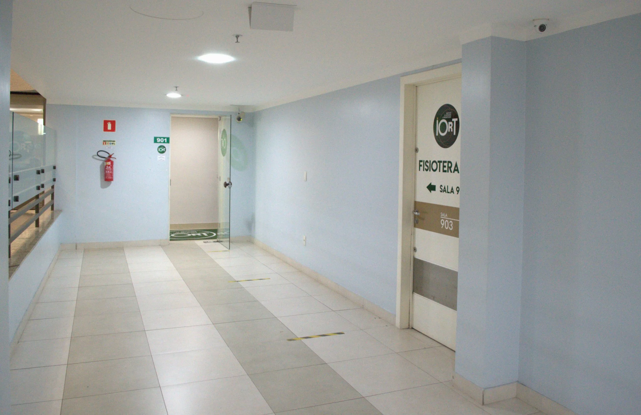 Corredor de acesso à matriz do IORT na Policlínica Wilson Aita
